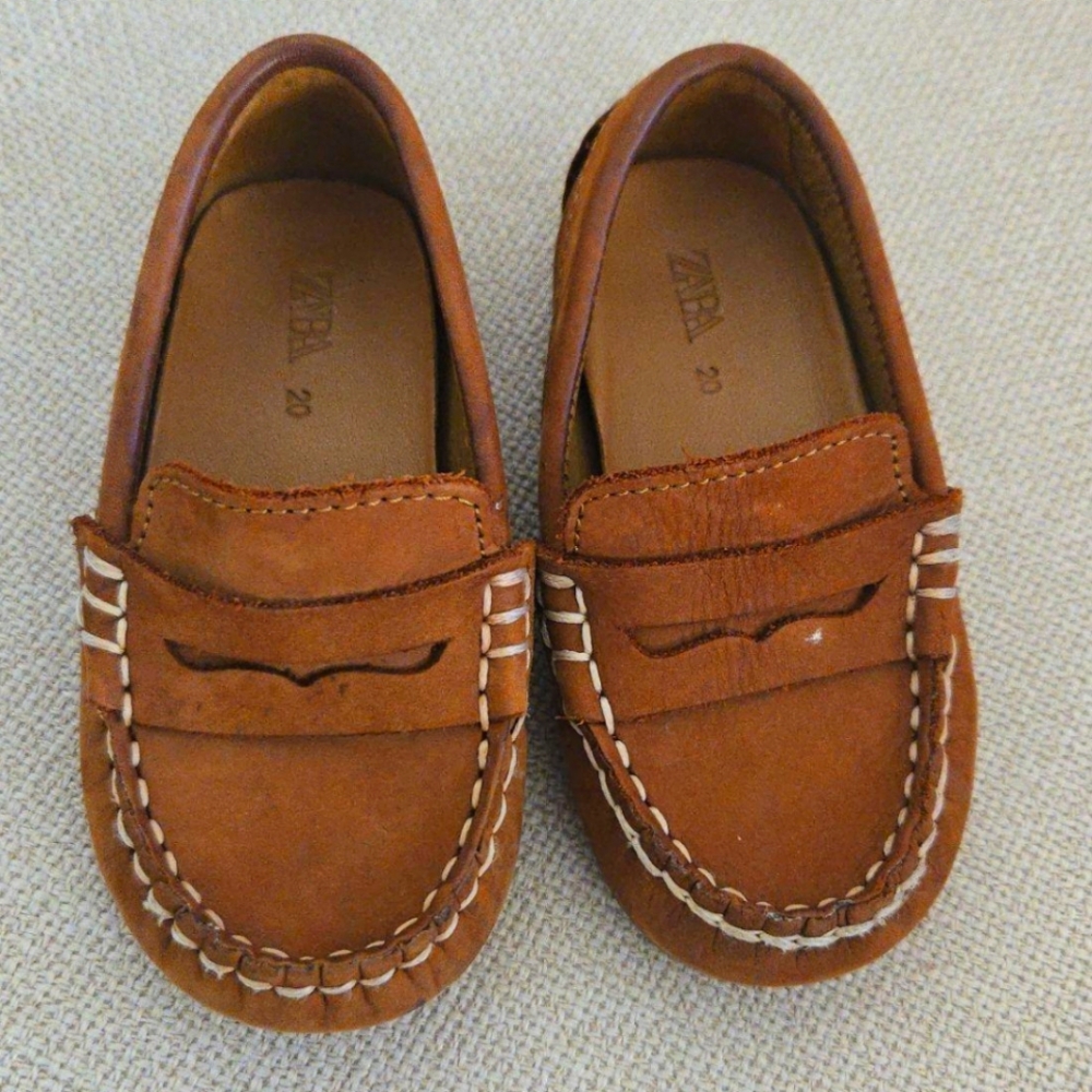 Zara baby boy loafers size 20